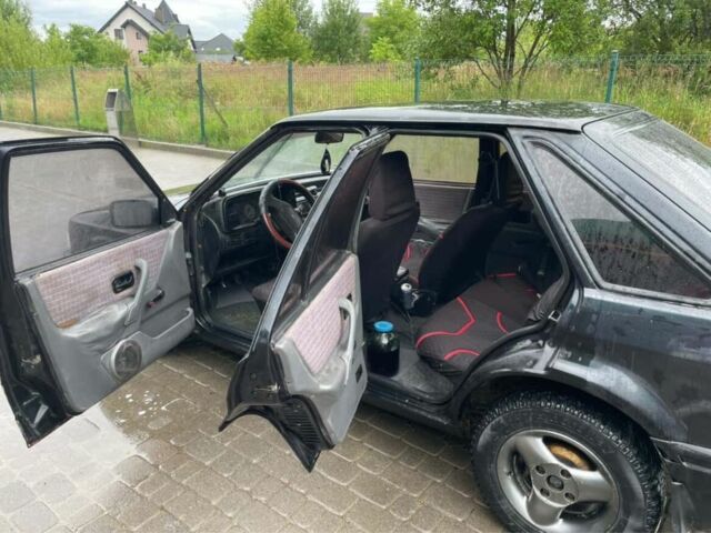 Черный Форд Эскорт, объемом двигателя 0 л и пробегом 777 тыс. км за 355 $, фото 5 на Automoto.ua