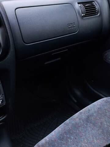 Черный Форд Эскорт, объемом двигателя 1.6 л и пробегом 349 тыс. км за 2000 $, фото 19 на Automoto.ua