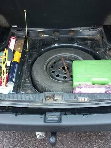 Черный Форд Эскорт, объемом двигателя 1.6 л и пробегом 349 тыс. км за 2000 $, фото 17 на Automoto.ua