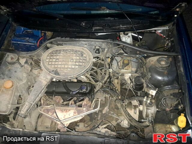 Фіолетовий Форд Ескорт, об'ємом двигуна 1.4 л та пробігом 0 тис. км за 1300 $, фото 11 на Automoto.ua