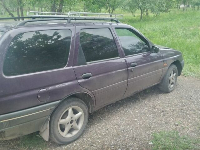 Фіолетовий Форд Ескорт, об'ємом двигуна 0 л та пробігом 1000 тис. км за 1087 $, фото 2 на Automoto.ua