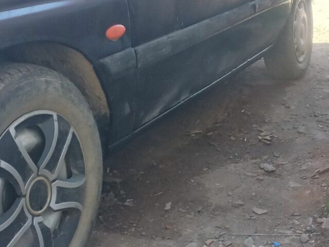 Фиолетовый Форд Эскорт, объемом двигателя 1.3 л и пробегом 90 тыс. км за 350 $, фото 3 на Automoto.ua