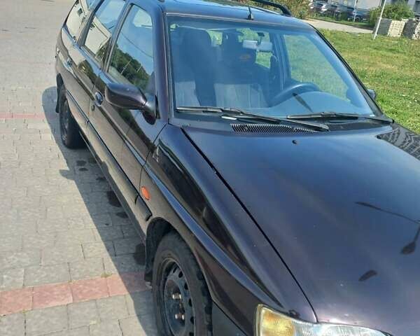 Коричневий Форд Ескорт, об'ємом двигуна 1.6 л та пробігом 175 тис. км за 1650 $, фото 5 на Automoto.ua