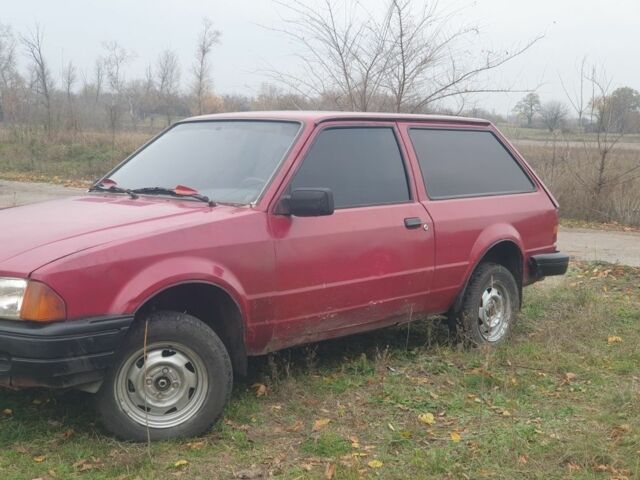 Красный Форд Эскорт, объемом двигателя 1.3 л и пробегом 165 тыс. км за 550 $, фото 2 на Automoto.ua