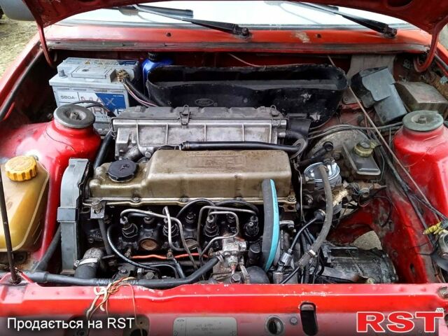 Червоний Форд Ескорт, об'ємом двигуна 1.6 л та пробігом 300 тис. км за 850 $, фото 5 на Automoto.ua