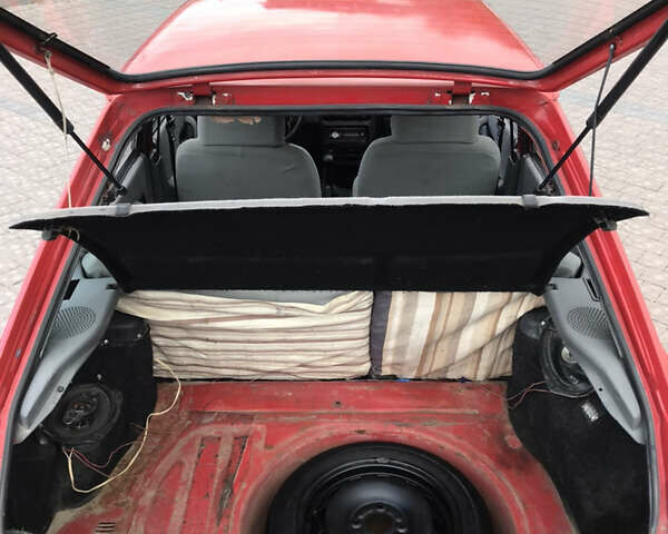 Красный Форд Эскорт, объемом двигателя 1.3 л и пробегом 223 тыс. км за 750 $, фото 3 на Automoto.ua