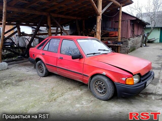 Червоний Форд Ескорт, об'ємом двигуна 1.6 л та пробігом 300 тис. км за 850 $, фото 2 на Automoto.ua