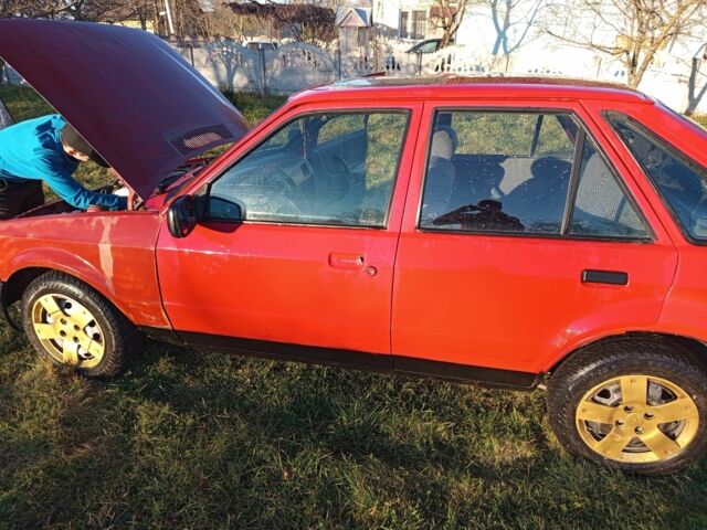 Червоний Форд Ескорт, об'ємом двигуна 1.4 л та пробігом 333 тис. км за 700 $, фото 10 на Automoto.ua