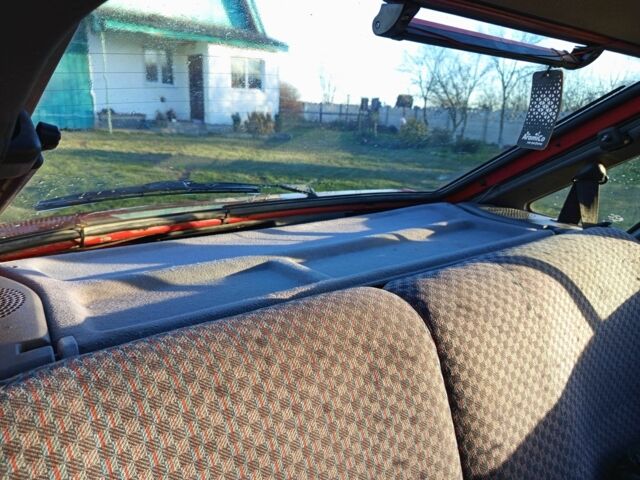 Червоний Форд Ескорт, об'ємом двигуна 1.4 л та пробігом 333 тис. км за 700 $, фото 4 на Automoto.ua