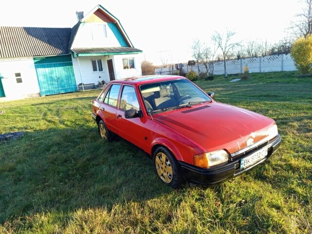 Червоний Форд Ескорт, об'ємом двигуна 1.4 л та пробігом 333 тис. км за 700 $, фото 3 на Automoto.ua