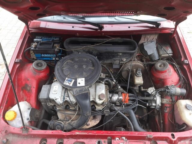 Красный Форд Эскорт, объемом двигателя 0 л и пробегом 36 тыс. км за 1000 $, фото 5 на Automoto.ua