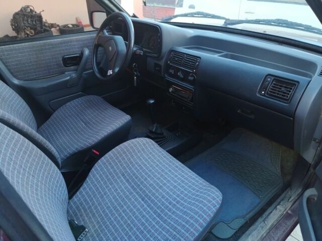 Червоний Форд Ескорт, об'ємом двигуна 1.4 л та пробігом 230 тис. км за 900 $, фото 5 на Automoto.ua