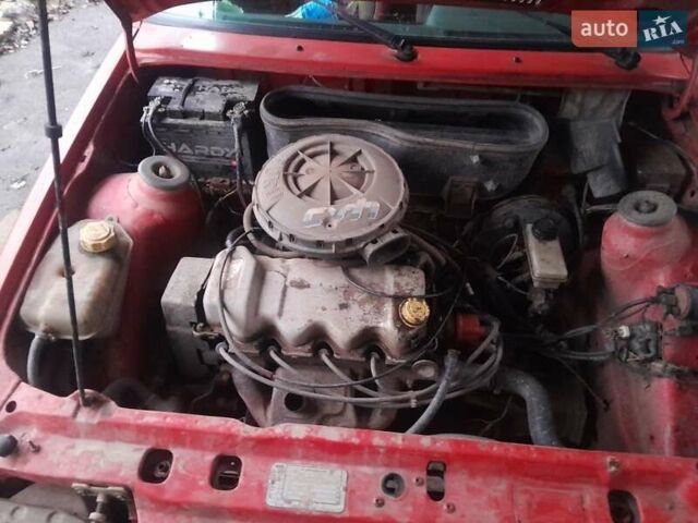 Червоний Форд Ескорт, об'ємом двигуна 1 л та пробігом 120 тис. км за 710 $, фото 5 на Automoto.ua