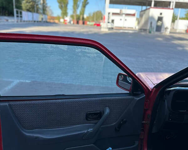 Красный Форд Эскорт, объемом двигателя 1.4 л и пробегом 240 тыс. км за 977 $, фото 18 на Automoto.ua