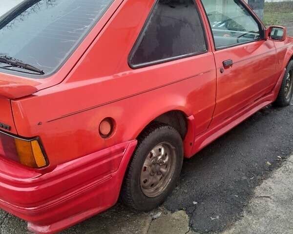 Червоний Форд Ескорт, об'ємом двигуна 1 л та пробігом 120 тис. км за 710 $, фото 1 на Automoto.ua