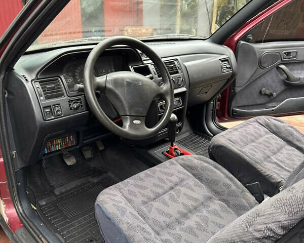 Красный Форд Эскорт, объемом двигателя 1.8 л и пробегом 55 тыс. км за 1500 $, фото 22 на Automoto.ua