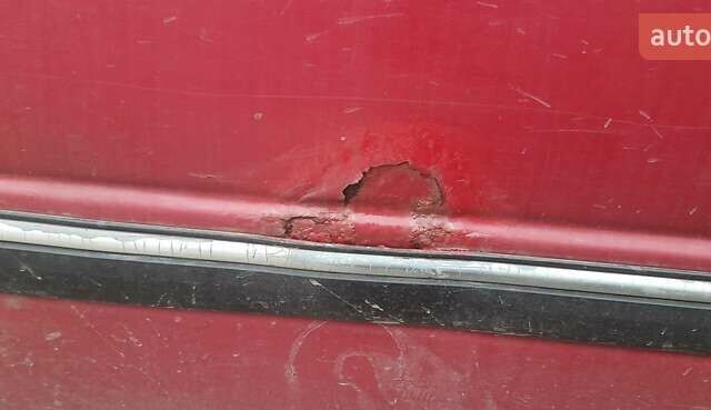 Красный Форд Эскорт, объемом двигателя 1.39 л и пробегом 100 тыс. км за 1100 $, фото 1 на Automoto.ua