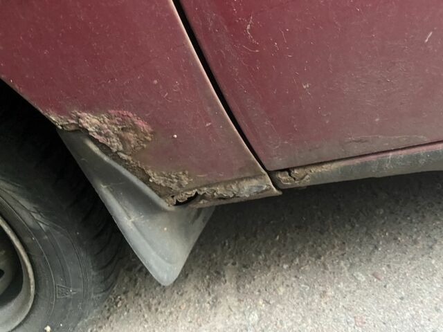 Красный Форд Эскорт, объемом двигателя 1.4 л и пробегом 500 тыс. км за 362 $, фото 4 на Automoto.ua