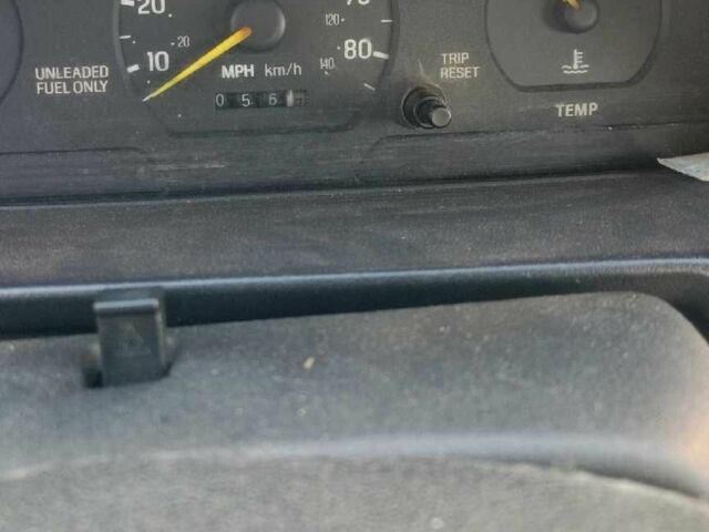 Красный Форд Эскорт, объемом двигателя 2 л и пробегом 61 тыс. км за 700 $, фото 4 на Automoto.ua