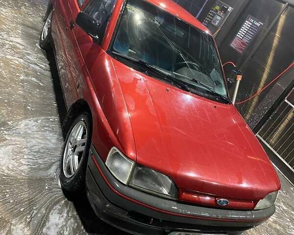 Красный Форд Эскорт, объемом двигателя 1.6 л и пробегом 64 тыс. км за 1250 $, фото 1 на Automoto.ua