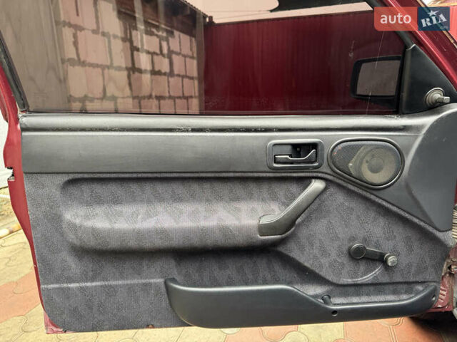 Красный Форд Эскорт, объемом двигателя 1.8 л и пробегом 55 тыс. км за 1500 $, фото 20 на Automoto.ua