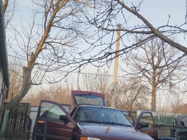 Красный Форд Эскорт, объемом двигателя 0 л и пробегом 100 тыс. км за 1200 $, фото 2 на Automoto.ua