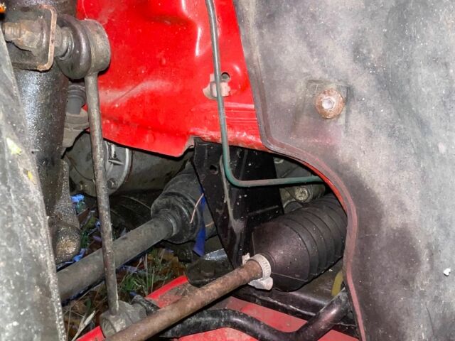 Красный Форд Эскорт, объемом двигателя 1.4 л и пробегом 650 тыс. км за 548 $, фото 7 на Automoto.ua