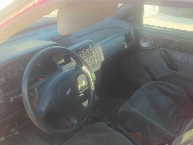 Червоний Форд Ескорт, об'ємом двигуна 1.3 л та пробігом 1000 тис. км за 571 $, фото 2 на Automoto.ua