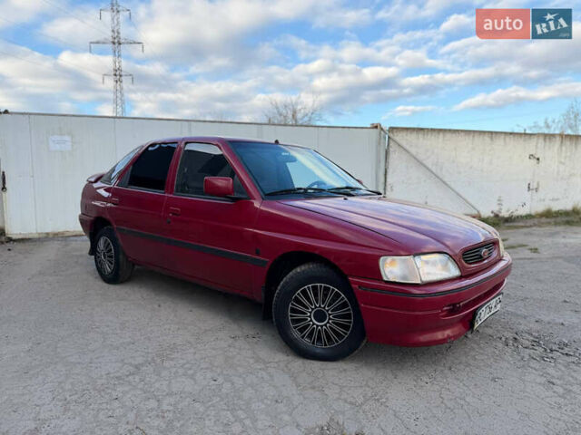 Червоний Форд Ескорт, об'ємом двигуна 1.6 л та пробігом 231 тис. км за 1350 $, фото 3 на Automoto.ua