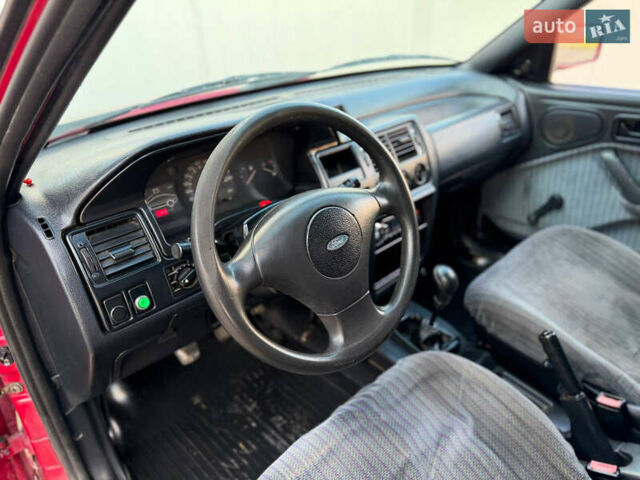 Червоний Форд Ескорт, об'ємом двигуна 1.6 л та пробігом 231 тис. км за 1350 $, фото 25 на Automoto.ua