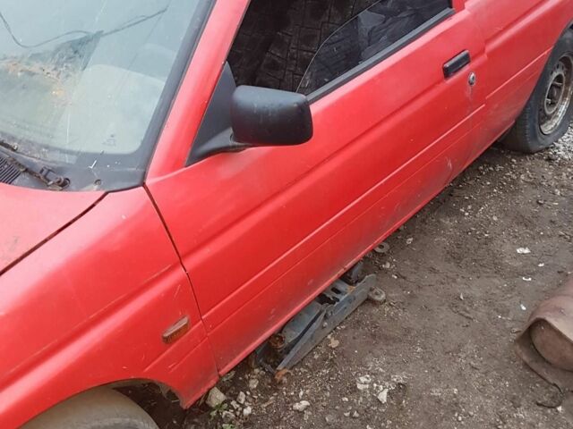Червоний Форд Ескорт, об'ємом двигуна 1.3 л та пробігом 10 тис. км за 475 $, фото 6 на Automoto.ua