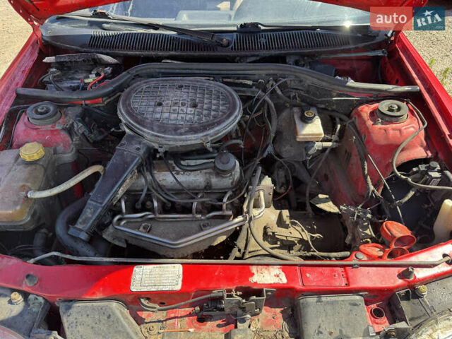 Красный Форд Эскорт, объемом двигателя 1.3 л и пробегом 100 тыс. км за 600 $, фото 7 на Automoto.ua