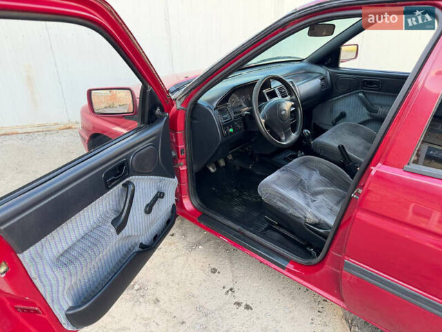 Червоний Форд Ескорт, об'ємом двигуна 1.6 л та пробігом 231 тис. км за 1350 $, фото 23 на Automoto.ua