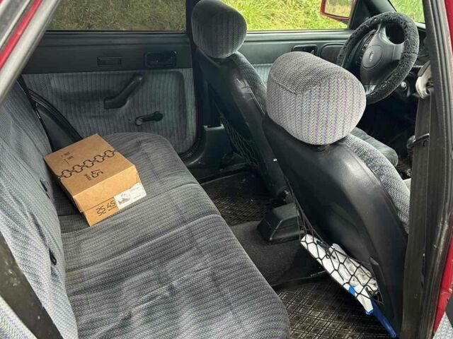 Красный Форд Эскорт, объемом двигателя 1.6 л и пробегом 230 тыс. км за 1400 $, фото 7 на Automoto.ua