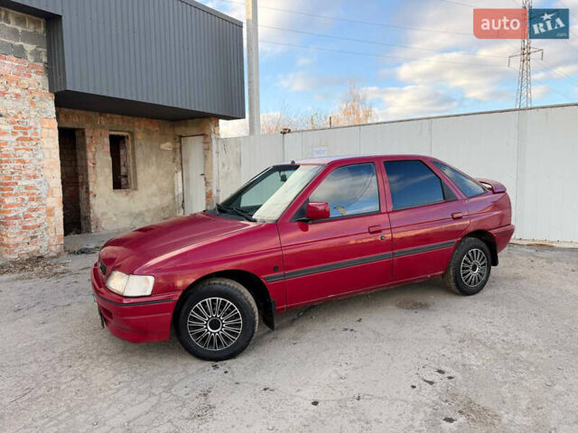 Червоний Форд Ескорт, об'ємом двигуна 1.6 л та пробігом 231 тис. км за 1350 $, фото 13 на Automoto.ua