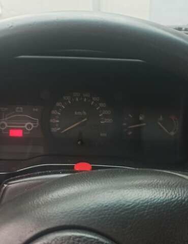 Красный Форд Эскорт, объемом двигателя 1.6 л и пробегом 232 тыс. км за 1400 $, фото 16 на Automoto.ua