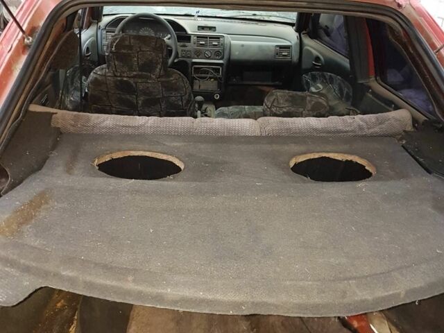 Червоний Форд Ескорт, об'ємом двигуна 1.3 л та пробігом 10 тис. км за 475 $, фото 7 на Automoto.ua