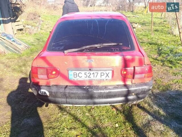 Красный Форд Эскорт, объемом двигателя 1.3 л и пробегом 500 тыс. км за 1200 $, фото 6 на Automoto.ua