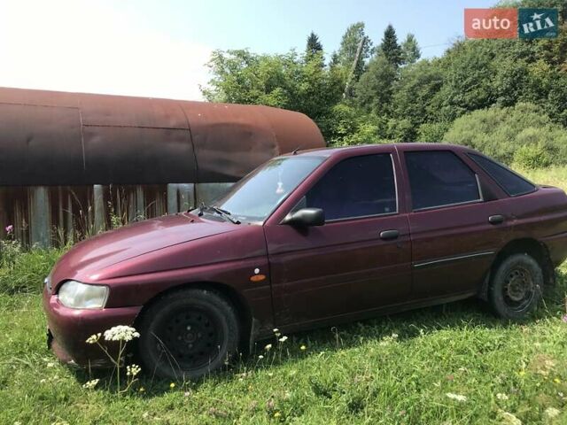 Красный Форд Эскорт, объемом двигателя 0 л и пробегом 350 тыс. км за 1300 $, фото 2 на Automoto.ua