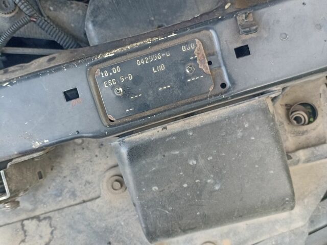 Червоний Форд Ескорт, об'ємом двигуна 1.8 л та пробігом 79 тис. км за 1100 $, фото 9 на Automoto.ua