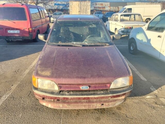 Красный Форд Эскорт, объемом двигателя 0 л и пробегом 245 тыс. км за 322 $, фото 2 на Automoto.ua