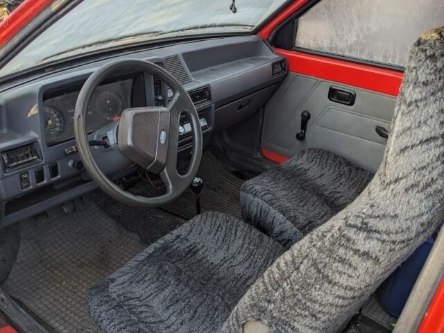 Красный Форд Эскорт, объемом двигателя 0 л и пробегом 1 тыс. км за 520 $, фото 4 на Automoto.ua