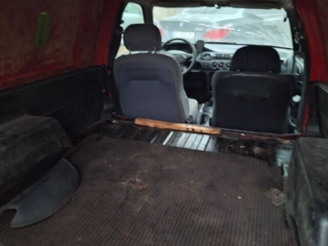 Червоний Форд Ескорт, об'ємом двигуна 1.4 л та пробігом 255 тис. км за 500 $, фото 7 на Automoto.ua