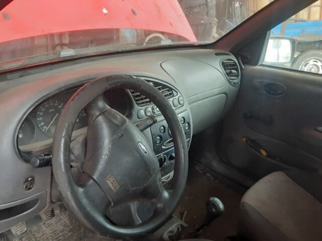 Форд Эскорт 1994 в Одессе на Automoto.ua Красный Форд Эскорт, объемом двигателя 1.8 л и пробегом 400 тыс. км за 475 $, фото 2 на Automoto.ua