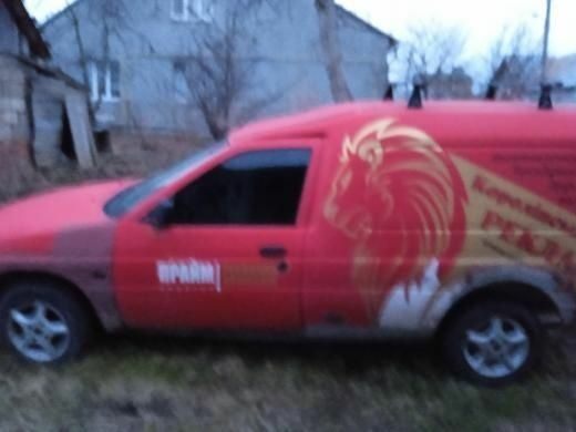 Червоний Форд Ескорт, об'ємом двигуна 1.3 л та пробігом 1000 тис. км за 700 $, фото 4 на Automoto.ua