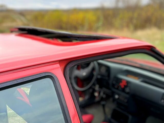 Красный Форд Эскорт, объемом двигателя 1.6 л и пробегом 200 тыс. км за 1300 $, фото 5 на Automoto.ua