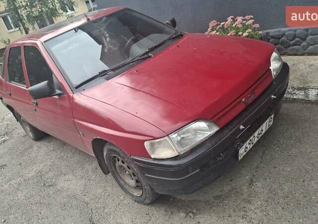 Червоний Форд Ескорт, об'ємом двигуна 1.4 л та пробігом 100 тис. км за 550 $, фото 1 на Automoto.ua