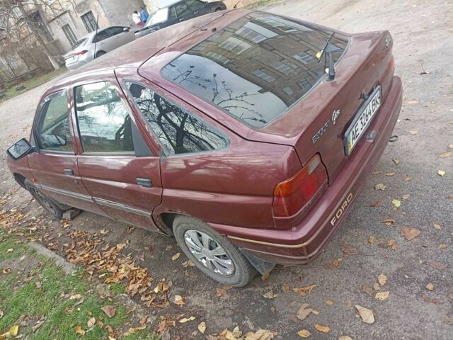 Красный Форд Эскорт, объемом двигателя 0 л и пробегом 300 тыс. км за 390 $, фото 3 на Automoto.ua