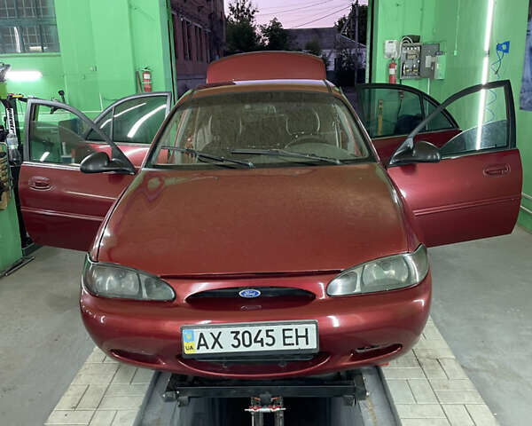 Красный Форд Эскорт, объемом двигателя 2 л и пробегом 216 тыс. км за 2500 $, фото 27 на Automoto.ua
