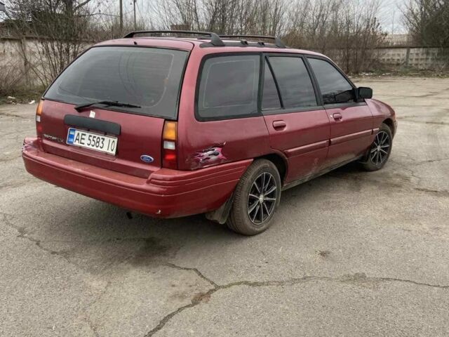 Червоний Форд Ескорт, об'ємом двигуна 1.9 л та пробігом 290 тис. км за 950 $, фото 4 на Automoto.ua